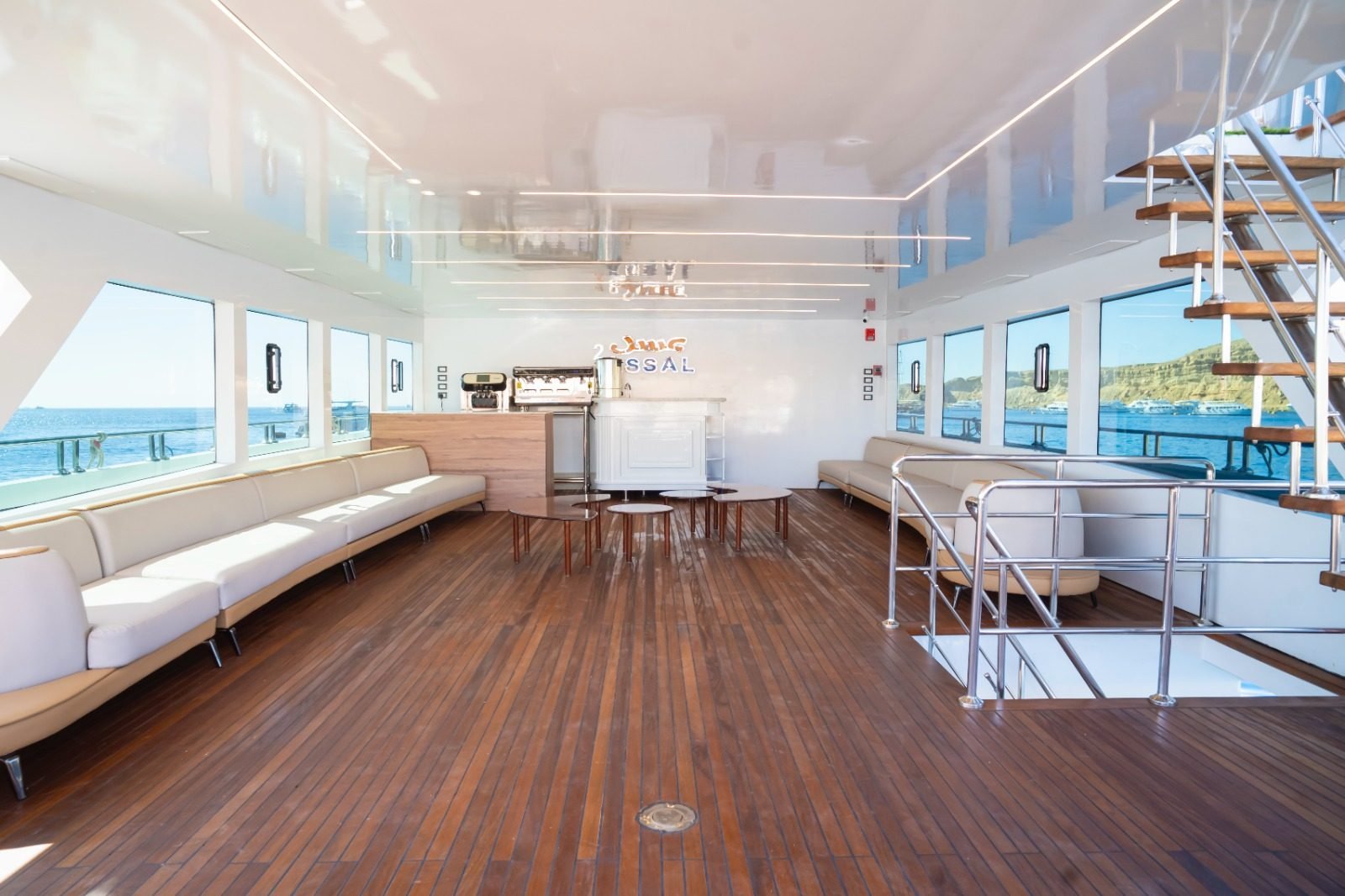 Upper-deck lounge with coffee bar